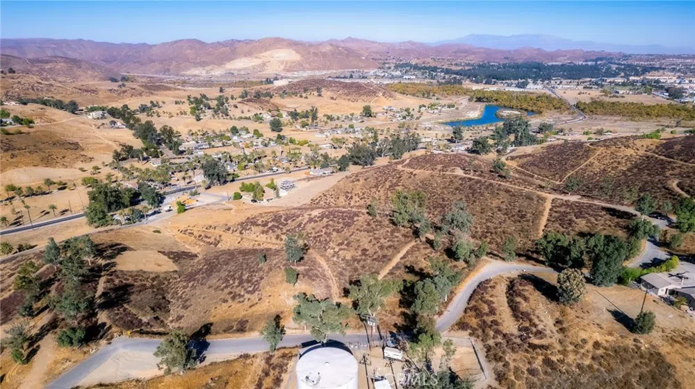 Locust Avenue Lake Elsinore, CA 92530