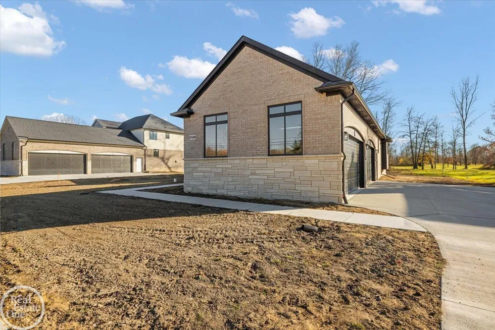 854 Hemlock Drive Addison Township, MI 48370