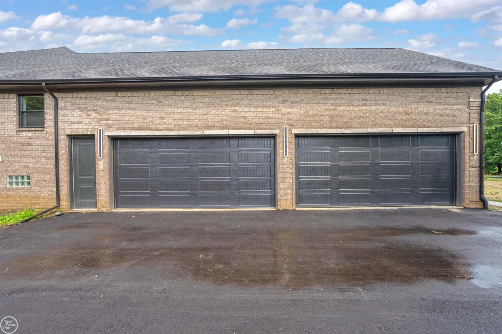 854 Hemlock Drive Addison Township, MI 48370