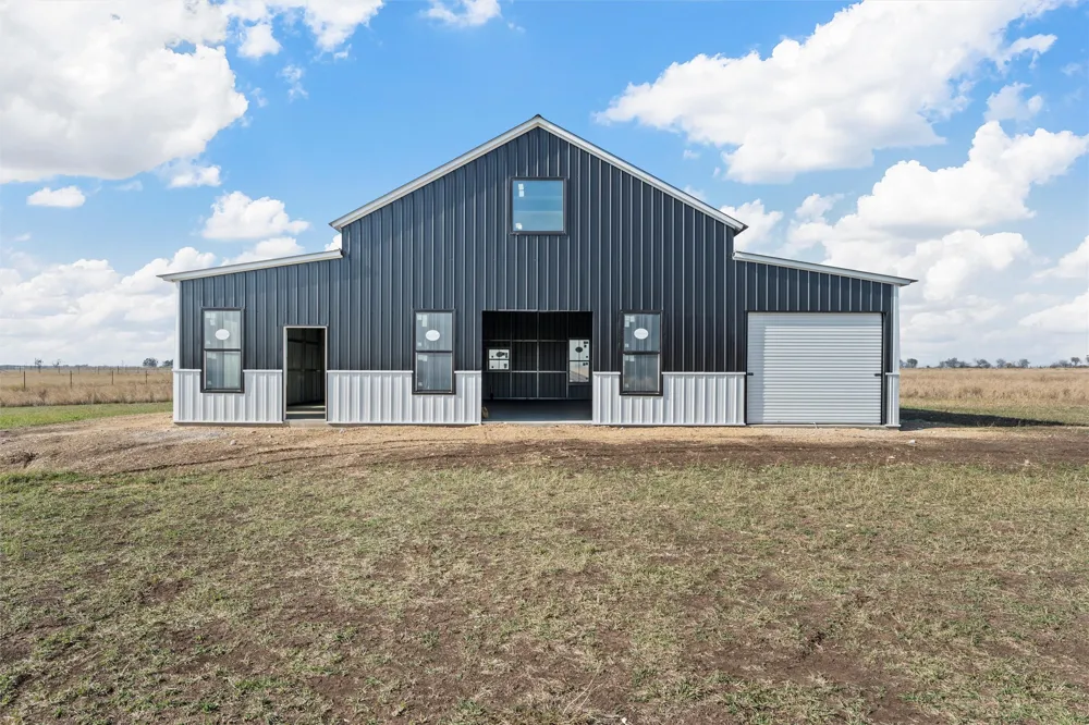 353 Willow Moon Ranch Road Crawford, TX 76638