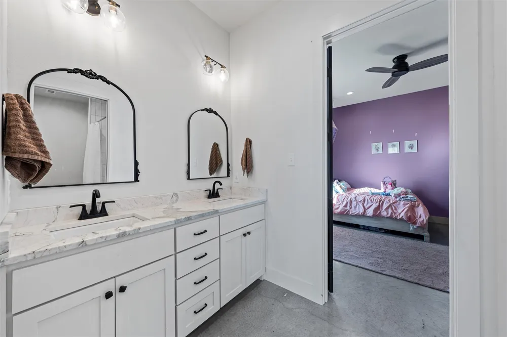 353 Willow Moon Ranch Road Crawford, TX 76638