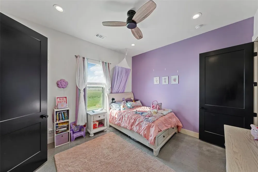 353 Willow Moon Ranch Road Crawford, TX 76638