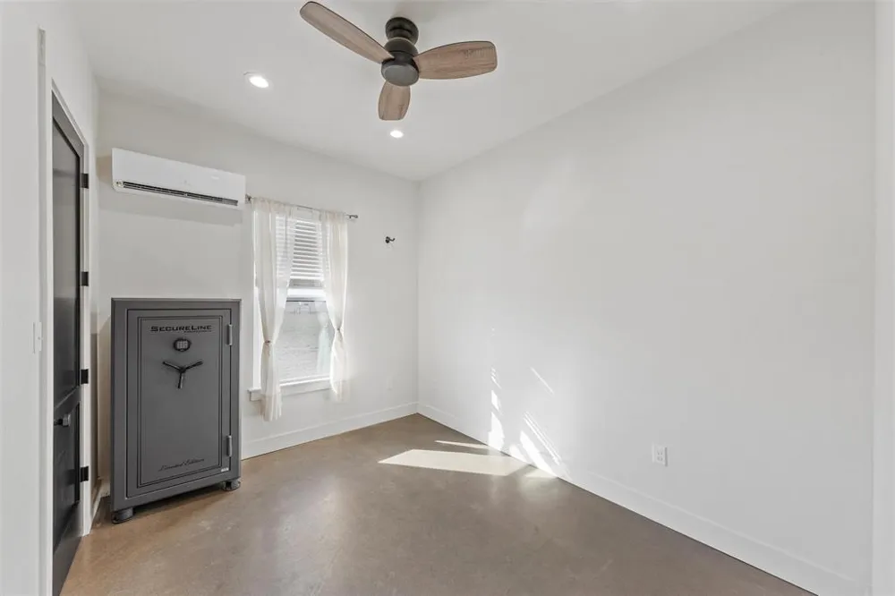 353 Willow Moon Ranch Road Crawford, TX 76638