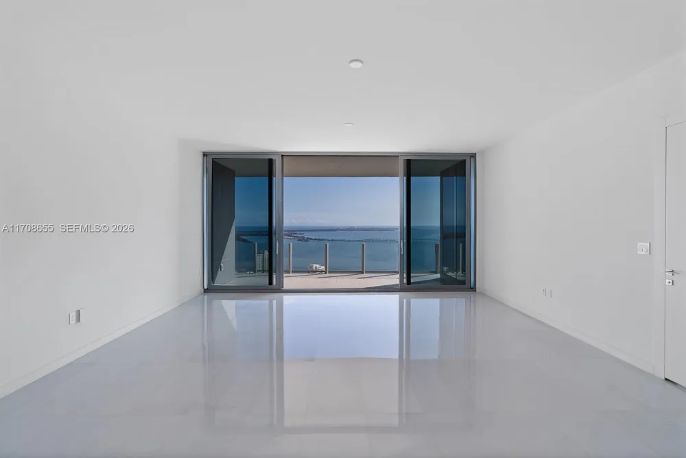 300 Biscayne Blvd Way #4703 Miami, FL 33131