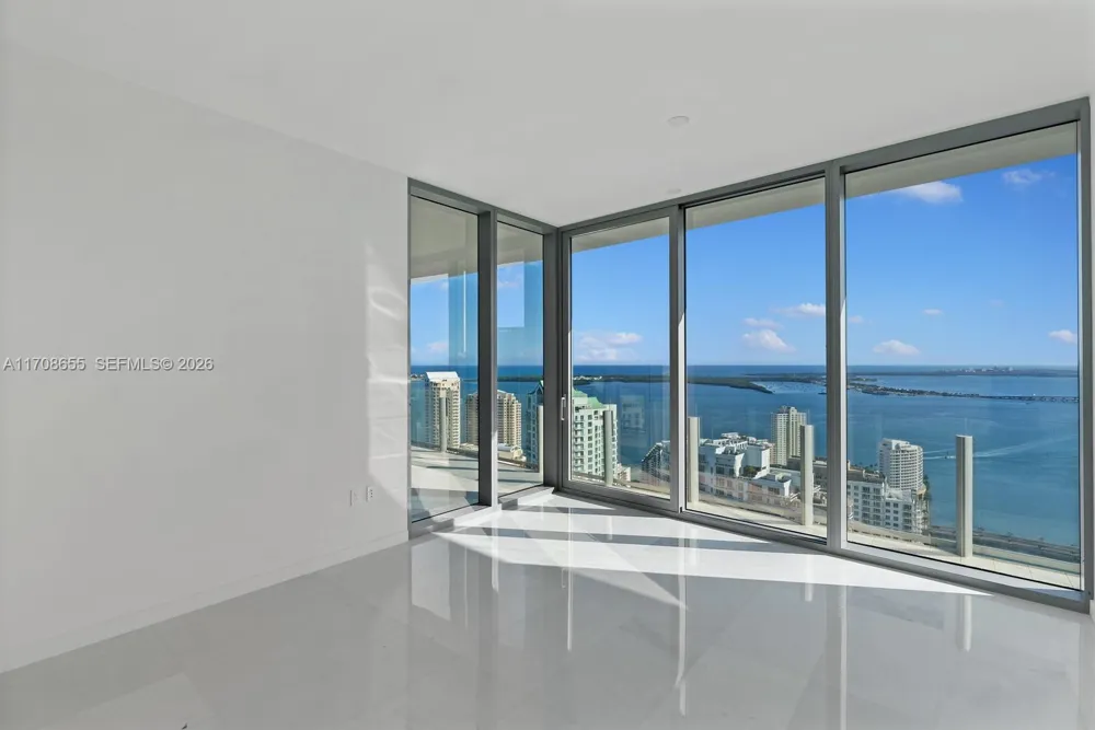 300 Biscayne Blvd Way #4703 Miami, FL 33131