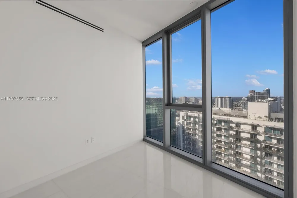 300 Biscayne Blvd Way #4703 Miami, FL 33131