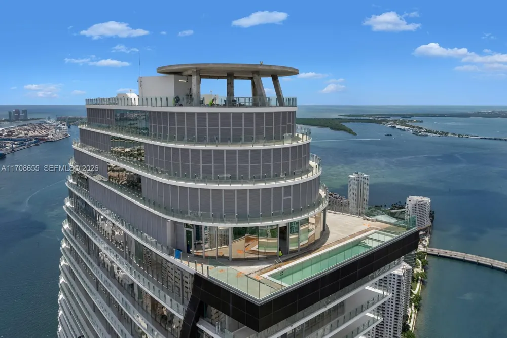 300 Biscayne Blvd Way #4703 Miami, FL 33131