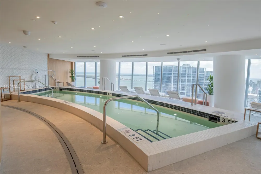 300 Biscayne Blvd Way #4703 Miami, FL 33131