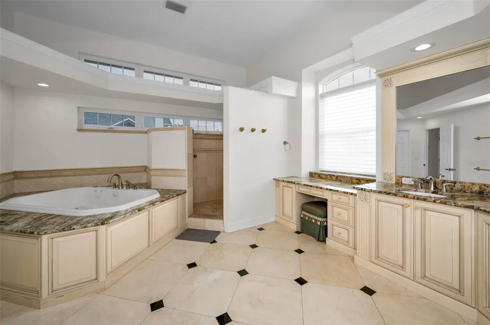 119 8TH STREET E Tierra Verde, FL 33715