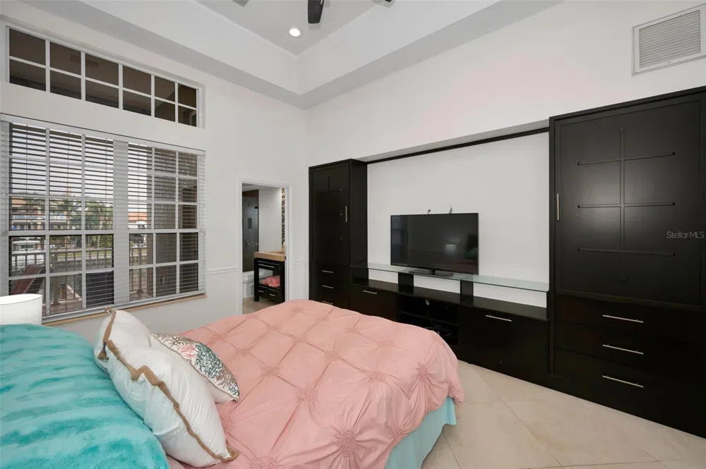 119 8TH STREET E Tierra Verde, FL 33715