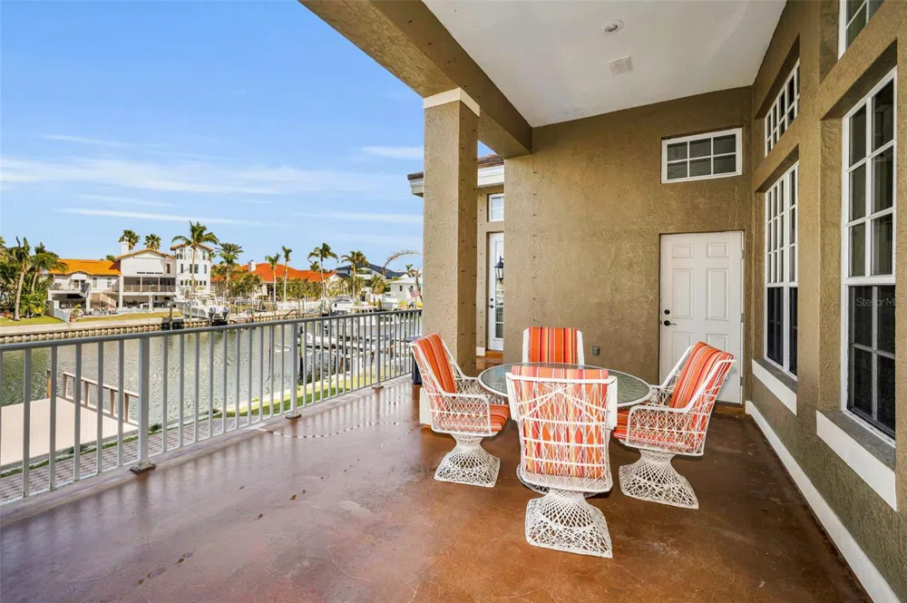 119 8TH STREET E Tierra Verde, FL 33715