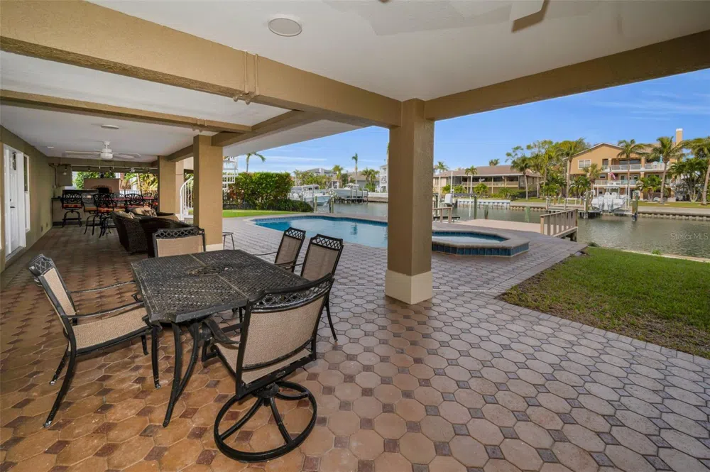 119 8TH STREET E Tierra Verde, FL 33715