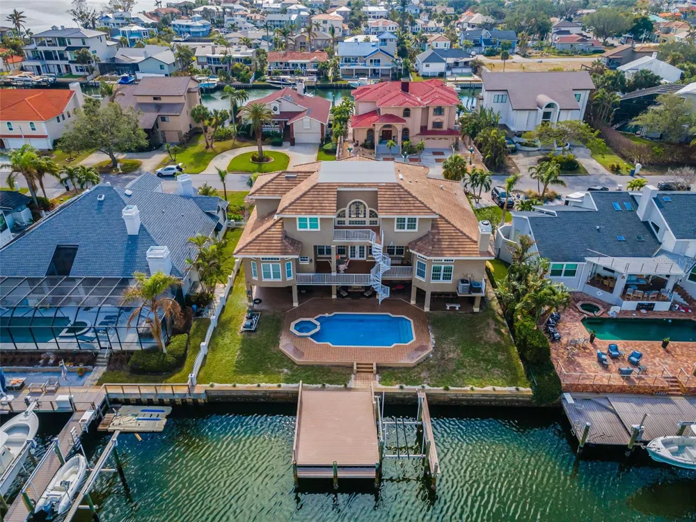 119 8TH STREET E Tierra Verde, FL 33715