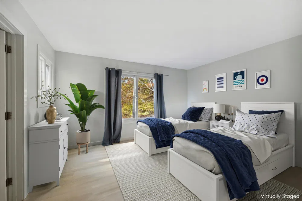 6 Woodland Way Quogue, NY 11959