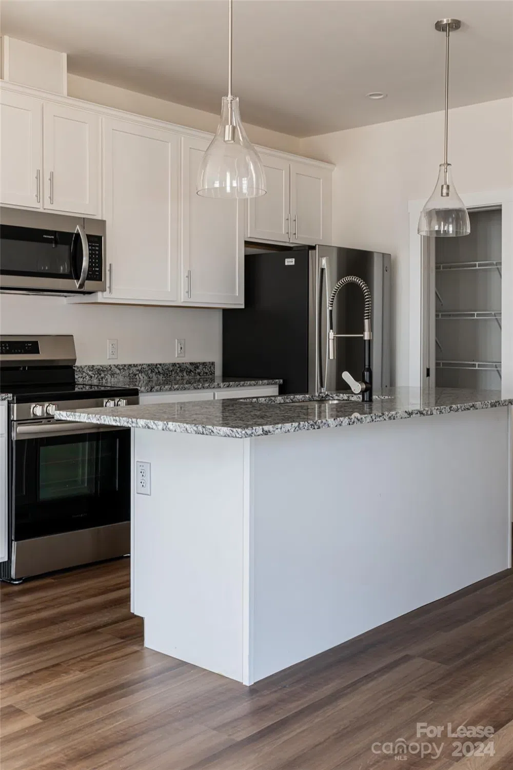 223 Cherrywood Way Asheville, NC 28806
