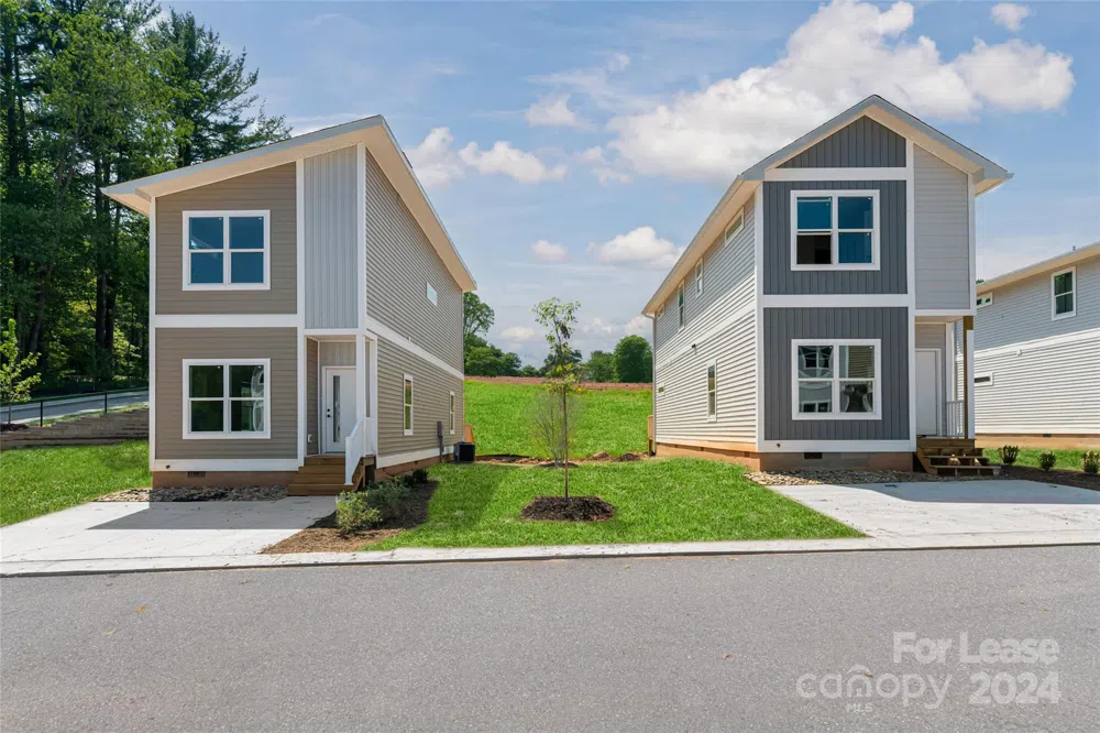 223 Cherrywood Way Asheville, NC 28806