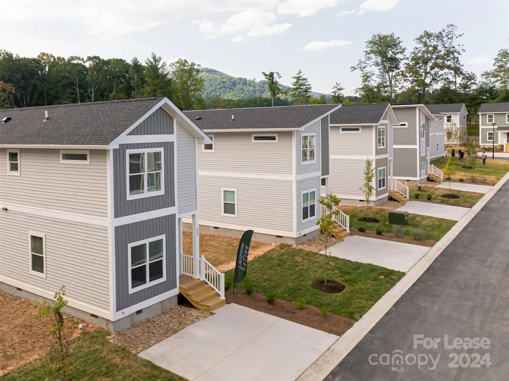 223 Cherrywood Way Asheville, NC 28806