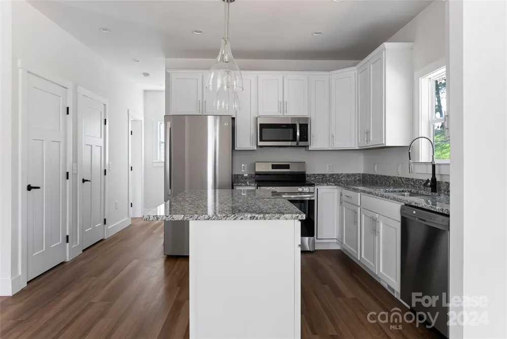 228 Cherrywood Way Asheville, NC 28806