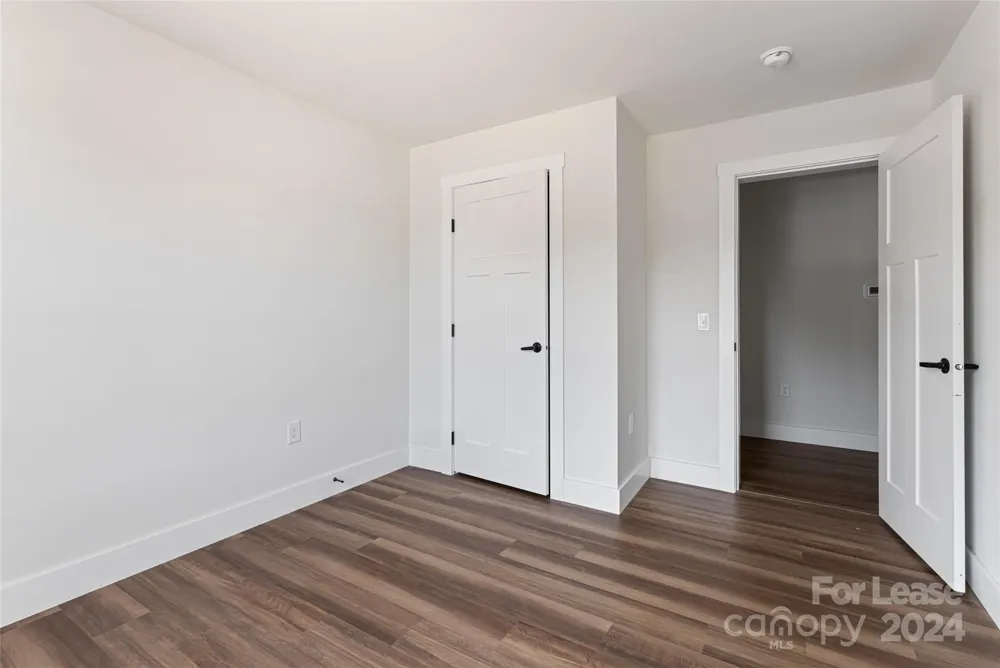 228 Cherrywood Way Asheville, NC 28806