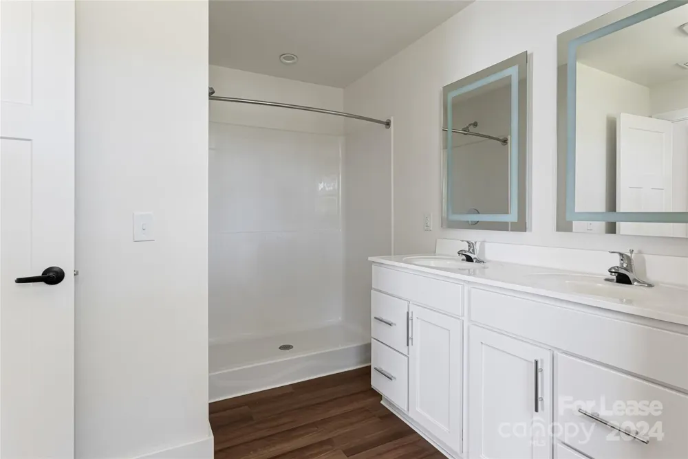 228 Cherrywood Way Asheville, NC 28806