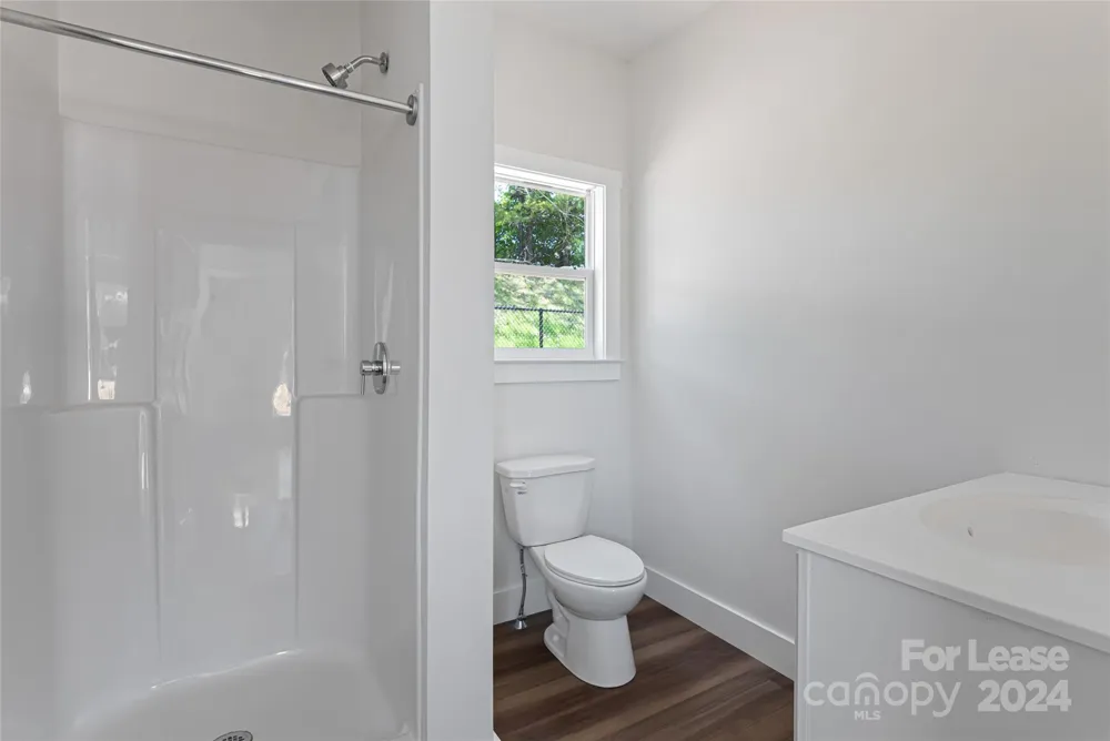 228 Cherrywood Way Asheville, NC 28806