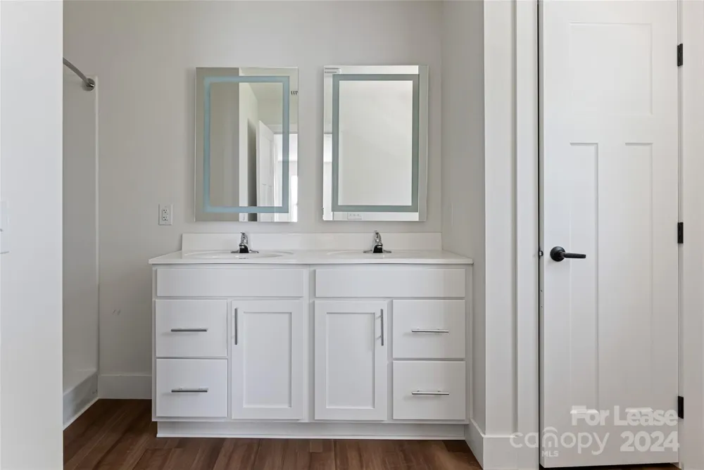 228 Cherrywood Way Asheville, NC 28806