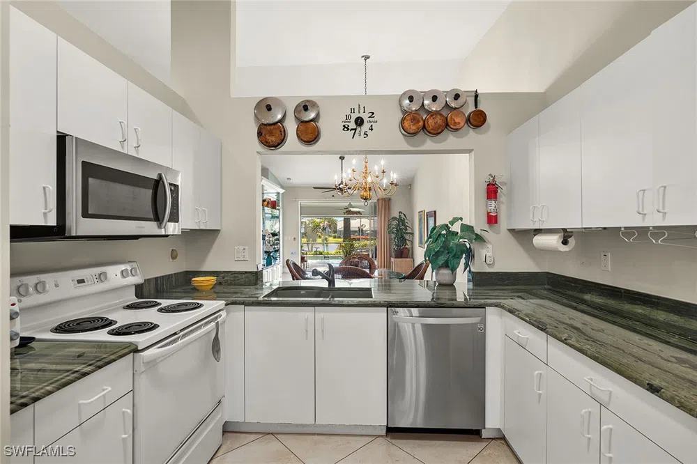 Captn Kate Court #22 Naples, FL 34110