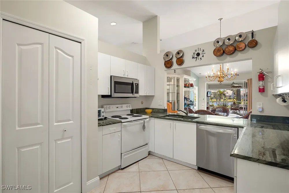 Captn Kate Court #22 Naples, FL 34110