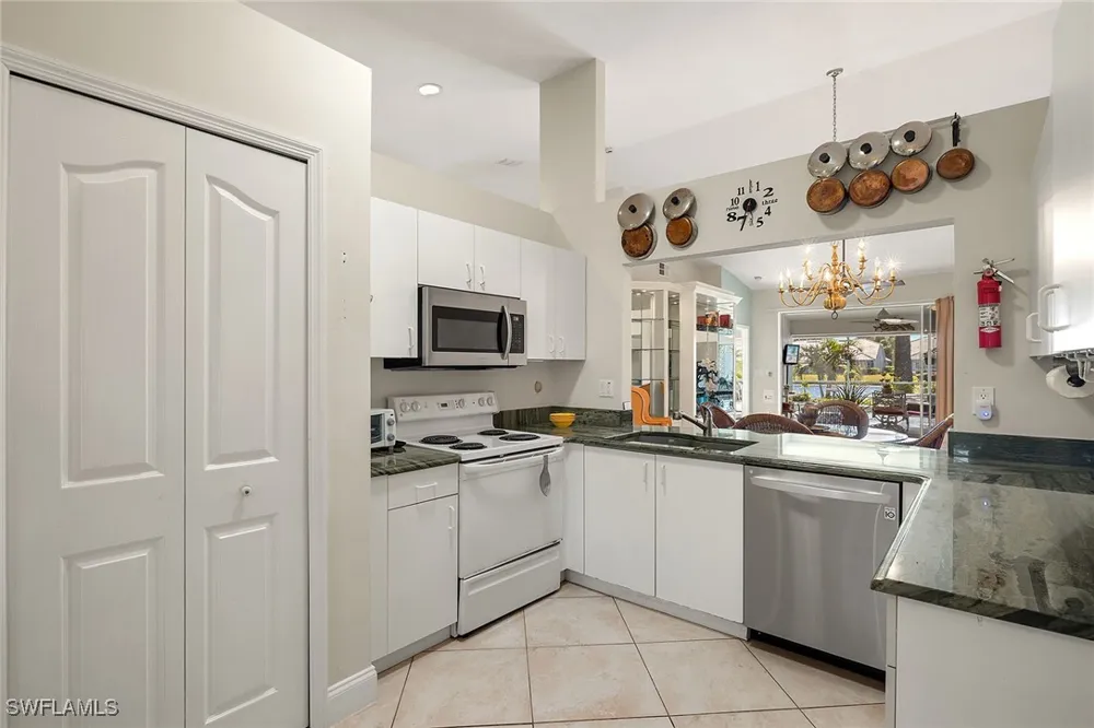 Captn Kate Court #22 Naples, FL 34110