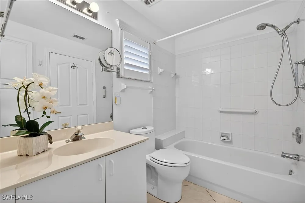 Captn Kate Court #22 Naples, FL 34110