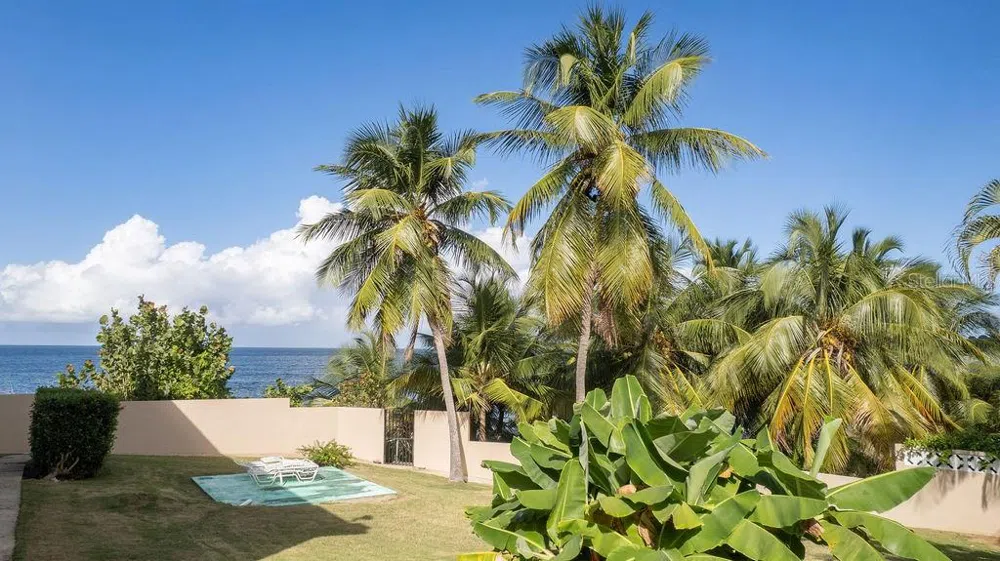 A-9 THE SANDS Vieques, PR 00765