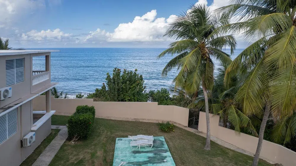 A-9 THE SANDS Vieques, PR 00765