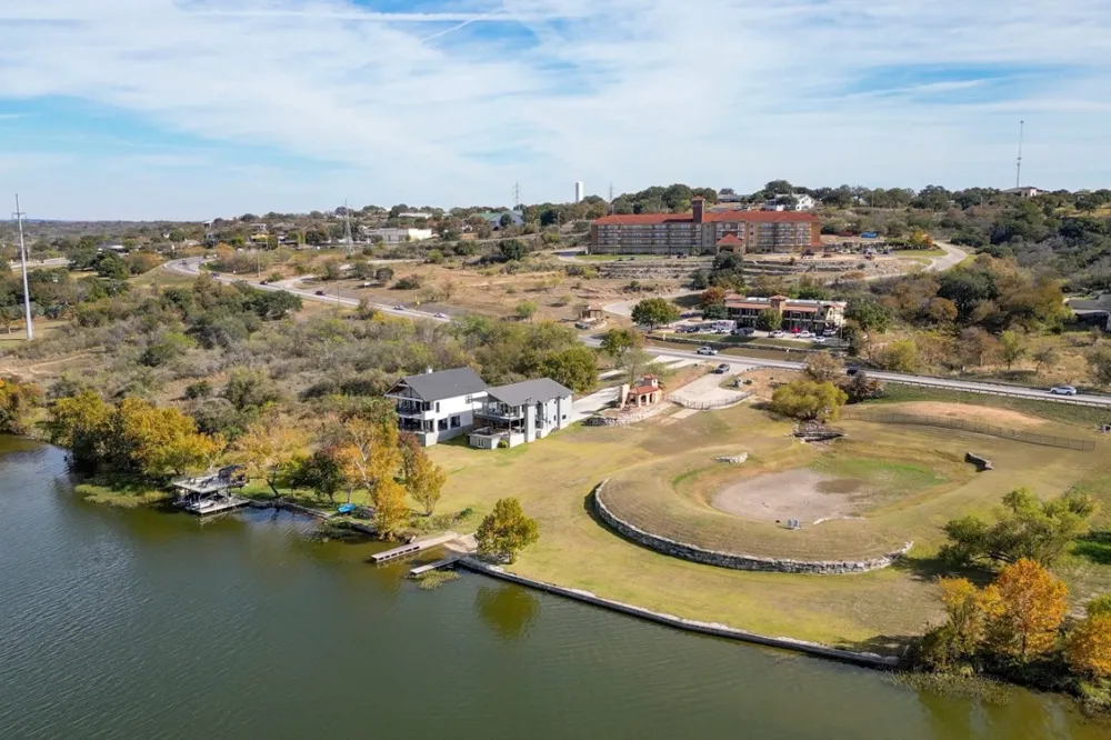 528 Bendito Way Marble Falls, TX 78654