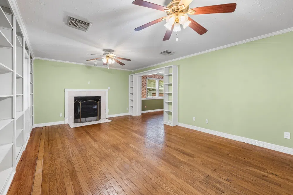 20024 W Lakeshore Drive Magnolia, TX 77355