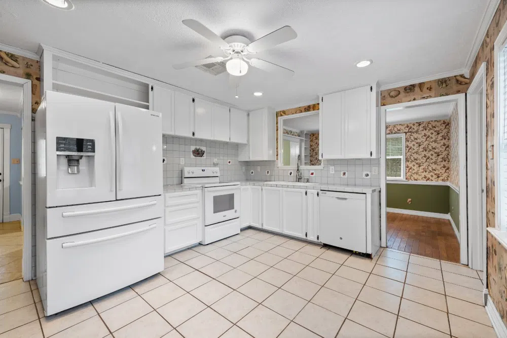 20024 W Lakeshore Drive Magnolia, TX 77355
