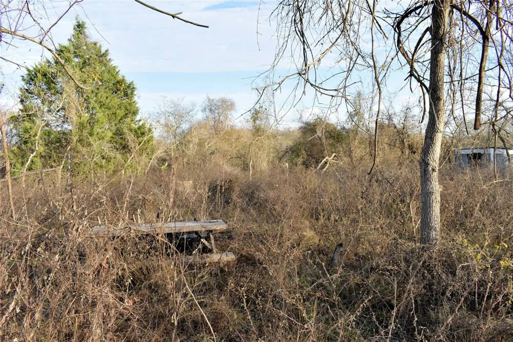 Young Road Smithville, TX 78957