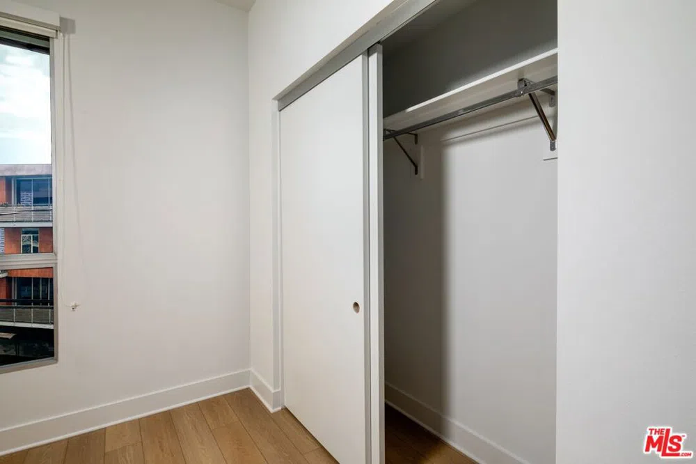 710 El Centro Avenue #123 Los Angeles, CA 90038