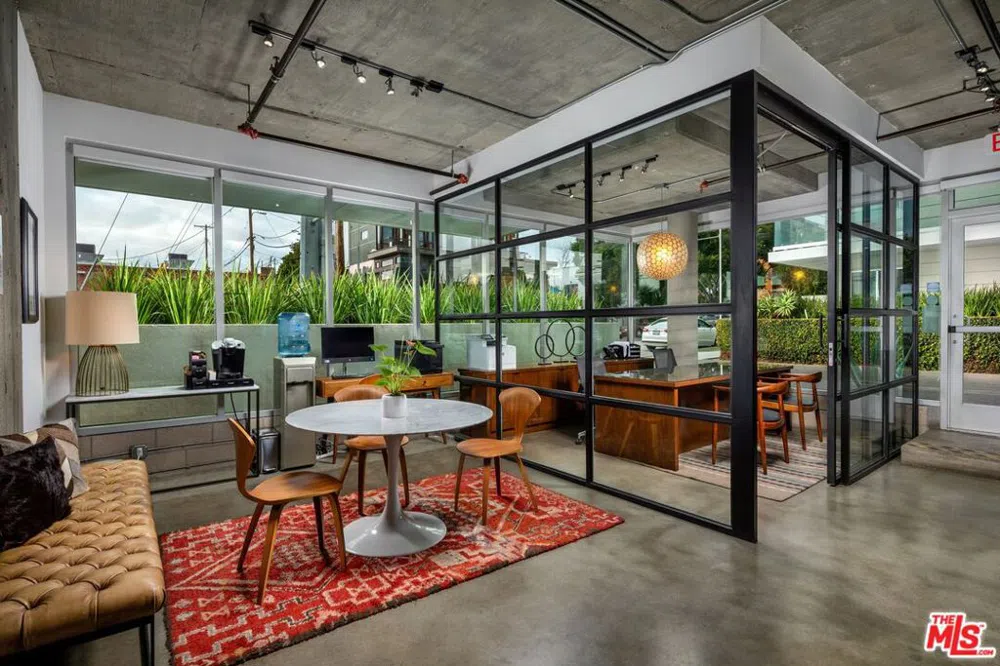 710 El Centro Avenue #123 Los Angeles, CA 90038