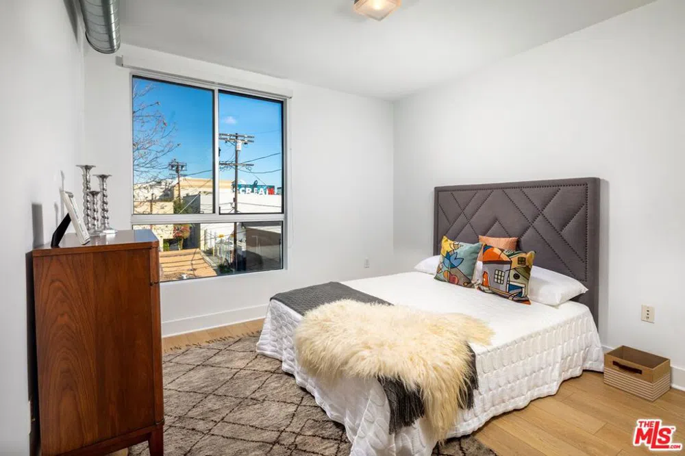 710 El Centro Avenue #123 Los Angeles, CA 90038