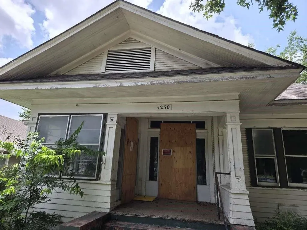 1230 W Woodard Street Denison, TX 75020