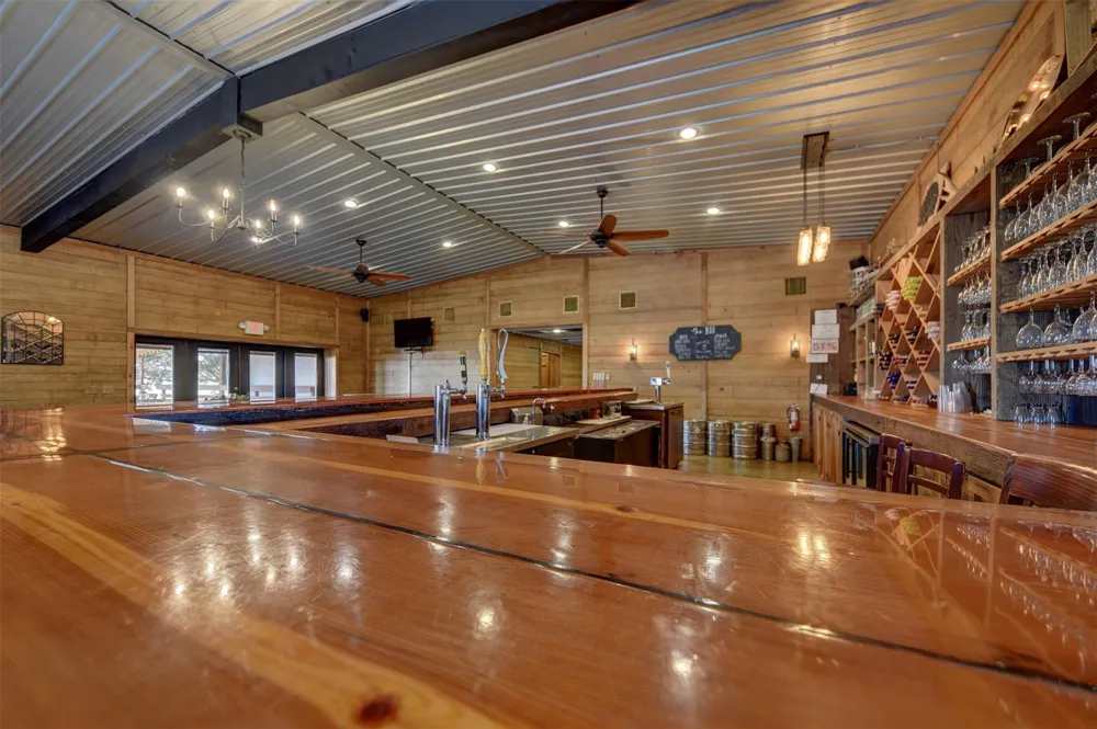 10919 Highway 36 Bellville, TX 77418