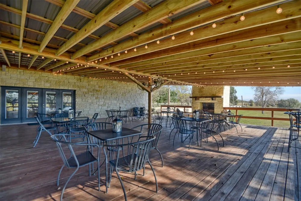 10919 Highway 36 Bellville, TX 77418