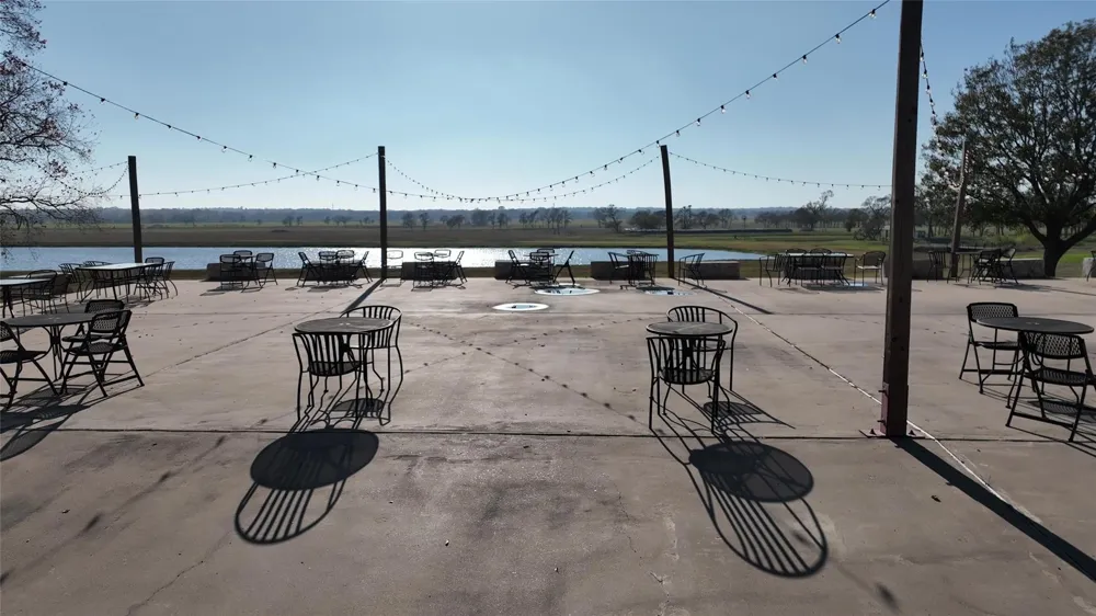 10919 Highway 36 Bellville, TX 77418
