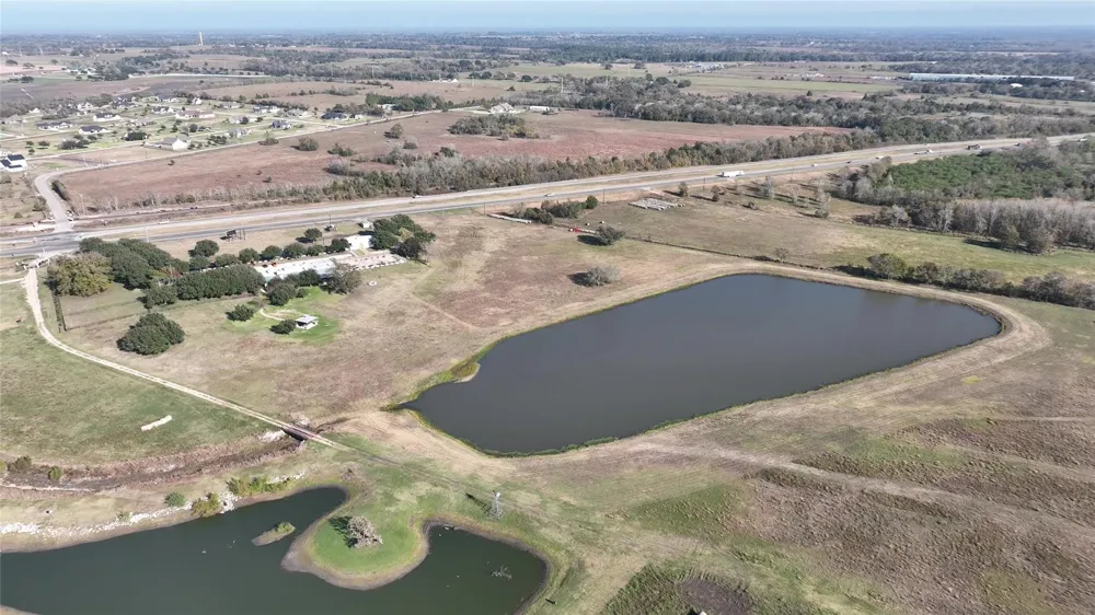 10919 Highway 36 Bellville, TX 77418