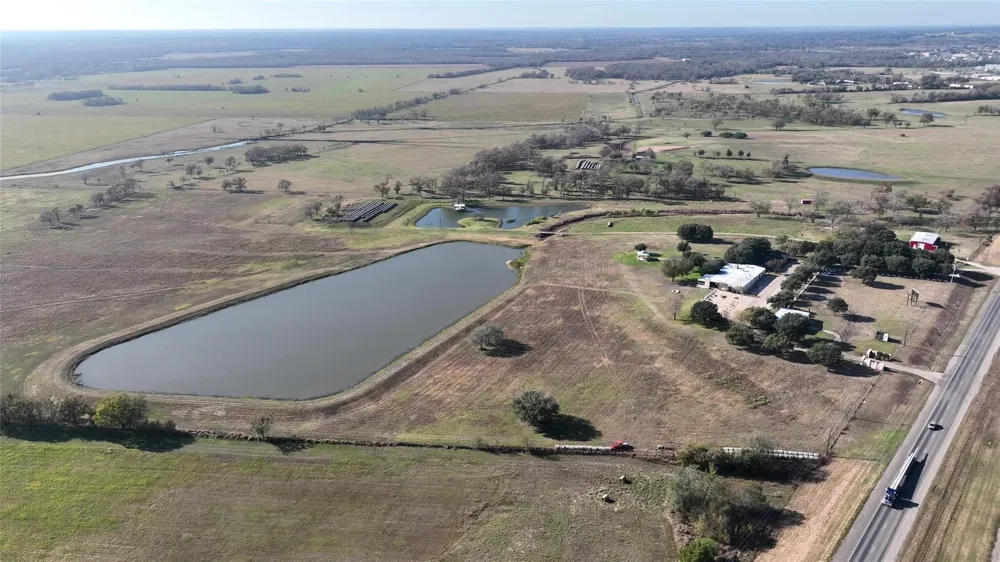 10919 Highway 36 Bellville, TX 77418