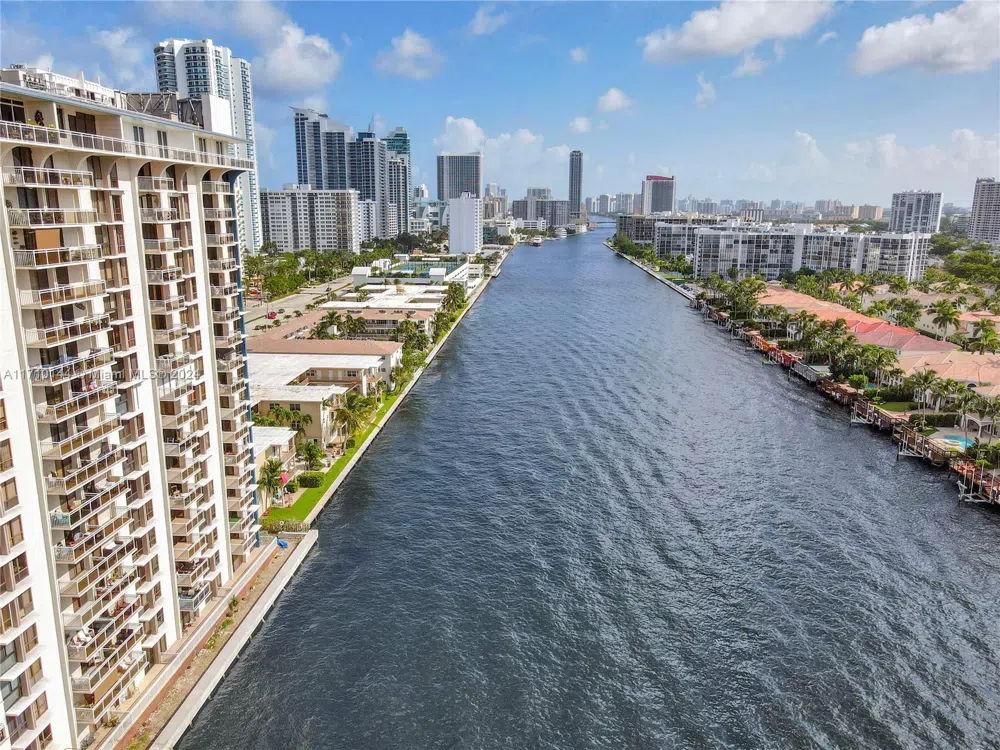 1600 S Ocean Dr #2F Hollywood, FL 33019