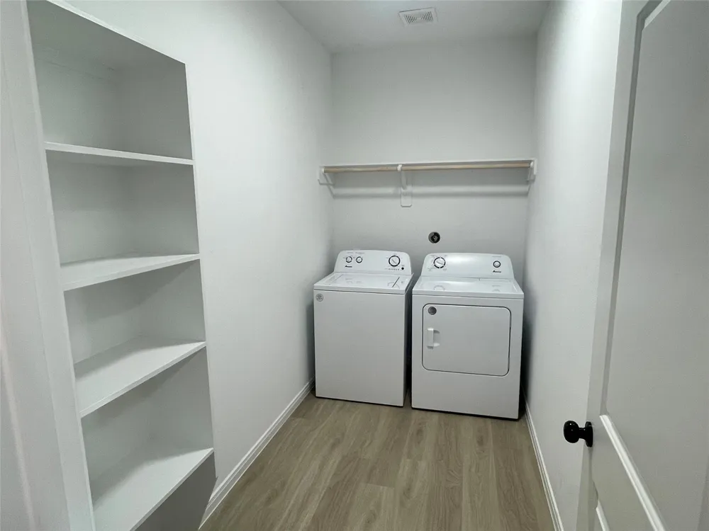 802 W Loop El Campo, TX 77437