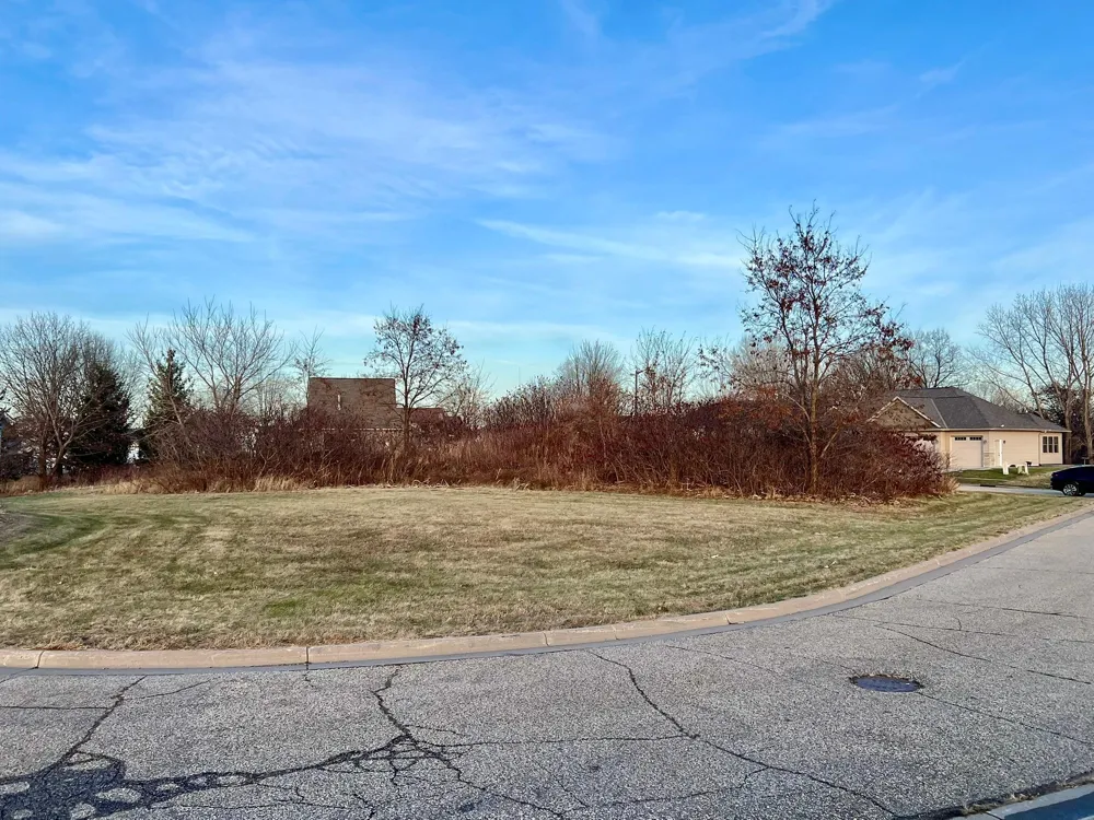 914 Snowbird Drive Red Wing, MN 55066