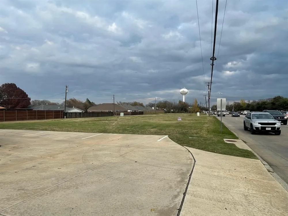 201 Swisher Road Lake Dallas, TX 75065