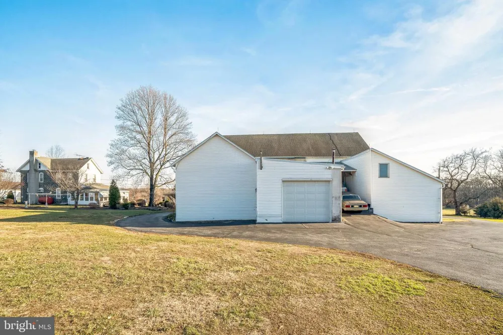 411 SWAMP PIKE Schwenksville, PA 19473